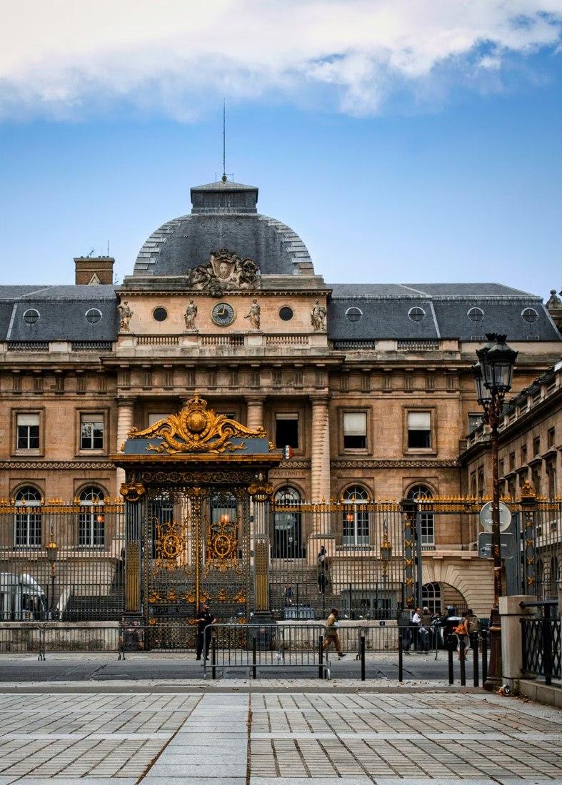 Fotografia illustrativa : Parigi: annullato un allontanamento dopo l’esame dell’inserimento